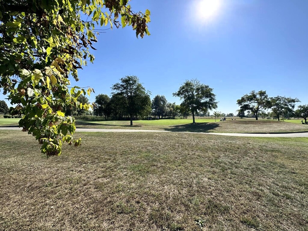 Golfplatz unmittelbar am Hausgarten