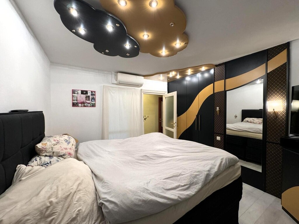 Schlafzimmer 2 von 3