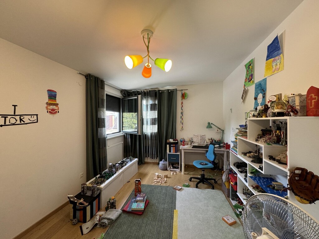 Schlafzimmer 1 von 3/Kinderzimmer