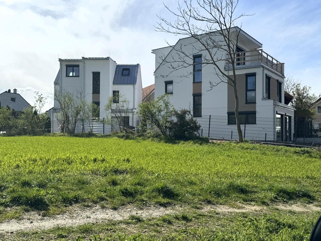 EinzelHaus 2 (und 1)  in Kürze schlüsselfertig