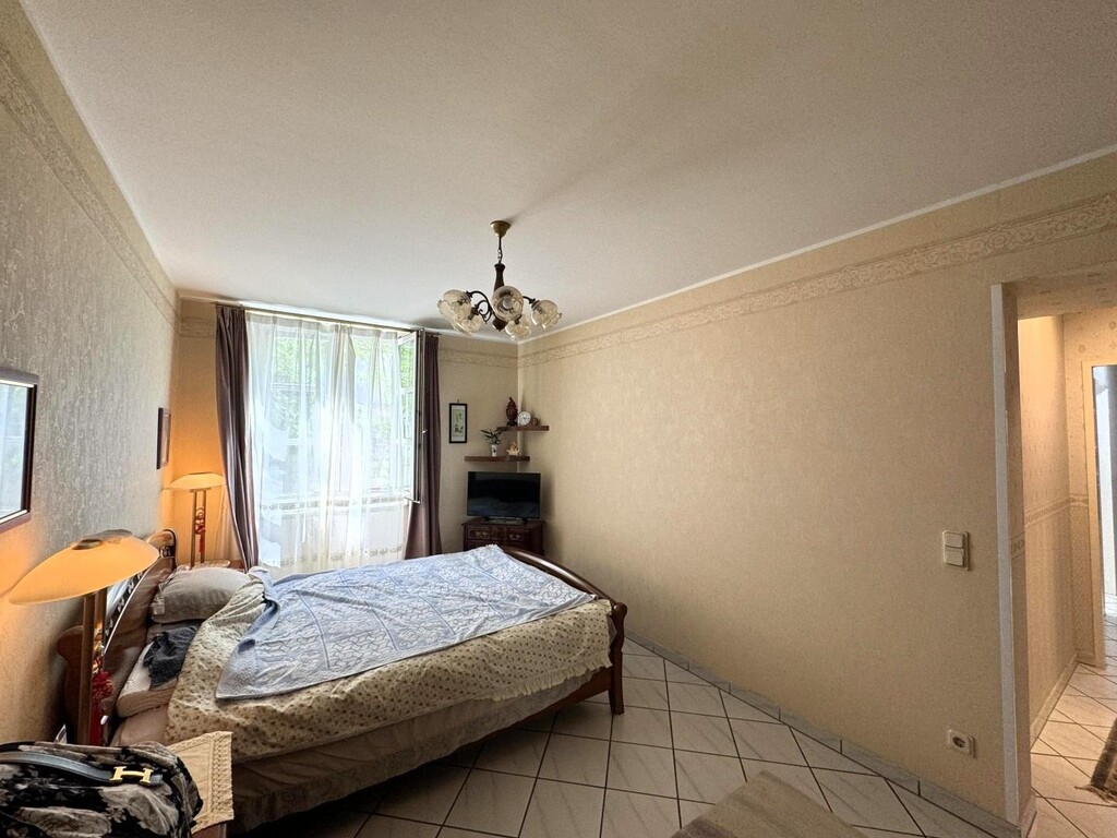 Schlafzimmer 1 von 2