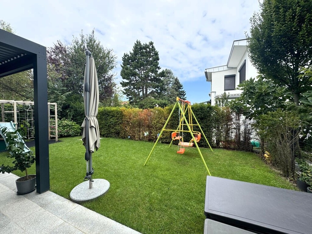 Eigengarten/Pergola im Garten