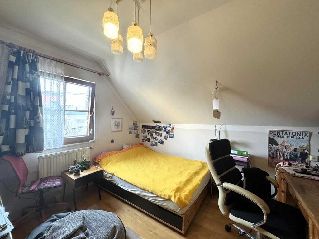 OG/Schlafzimmer 2 von 3